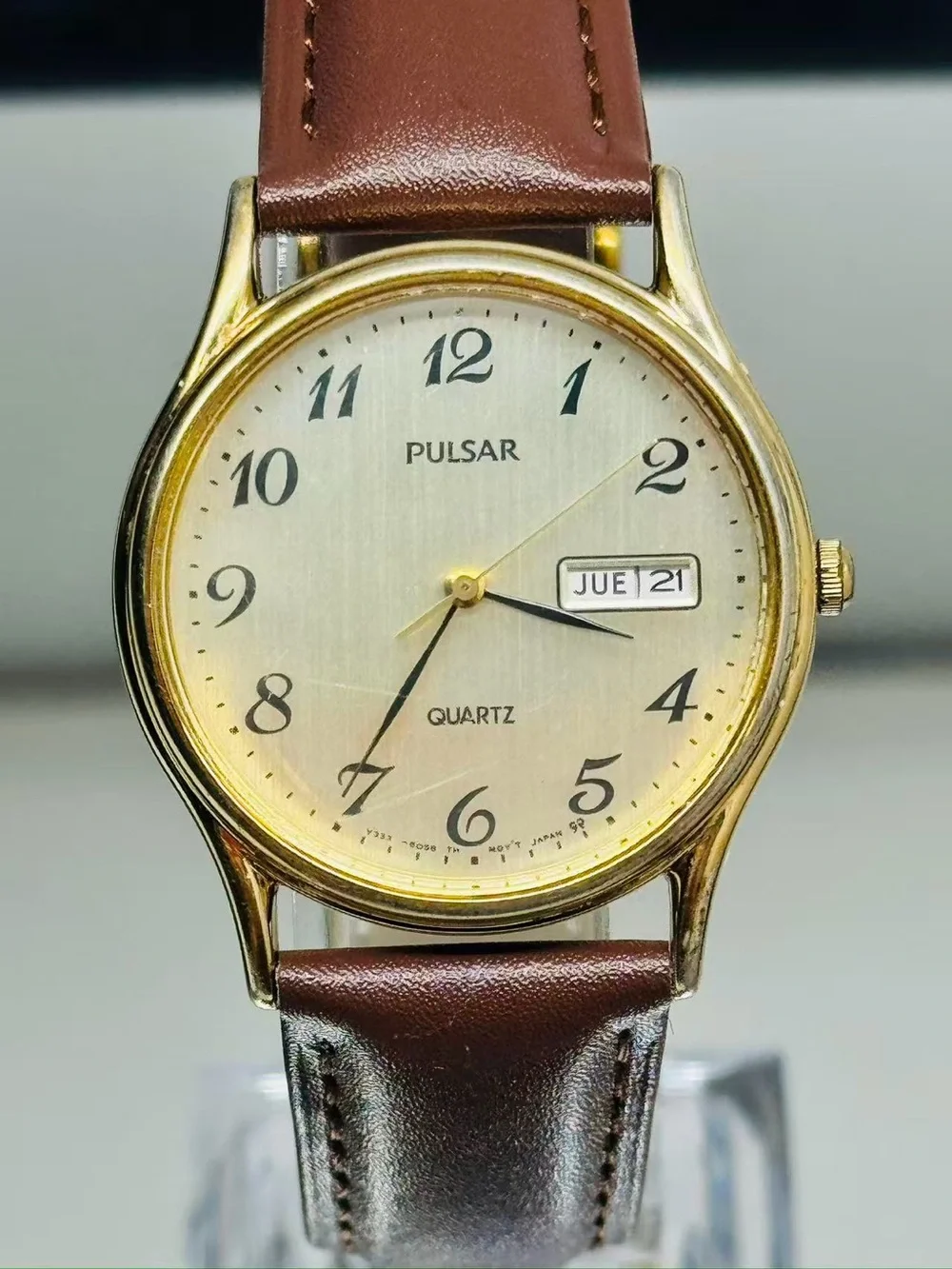 Vintage Pulsar Men’s Quartz Watch Gold Tone 31mm Day Date New Battery Runs